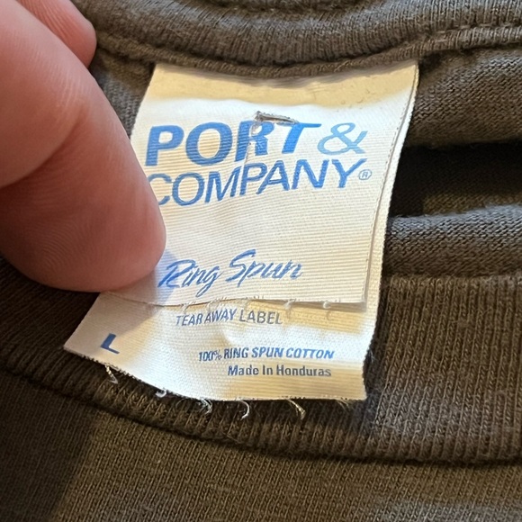 t-shirt - Picture 2 of 2